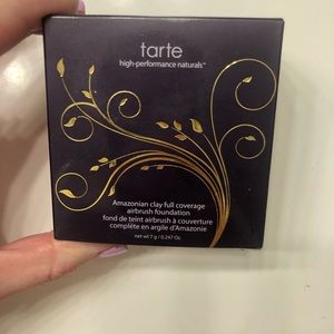 Tarte Amazonian Clay Foundation in Fair Honey